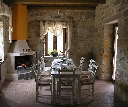 Akros Oreon Small 4*